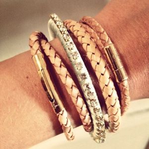 armband skultuna,guld