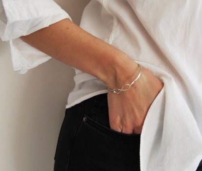 armband,silver,256 b