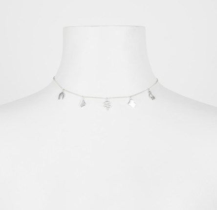 Bjørg necklace, Lost in the forest